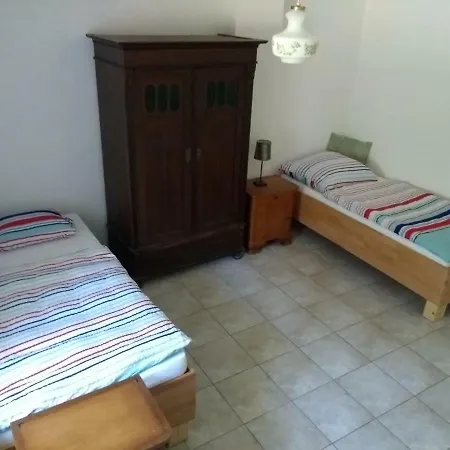 Monteurwohnung Grunberg بيت ضيافة Ottendorf-Okrilla